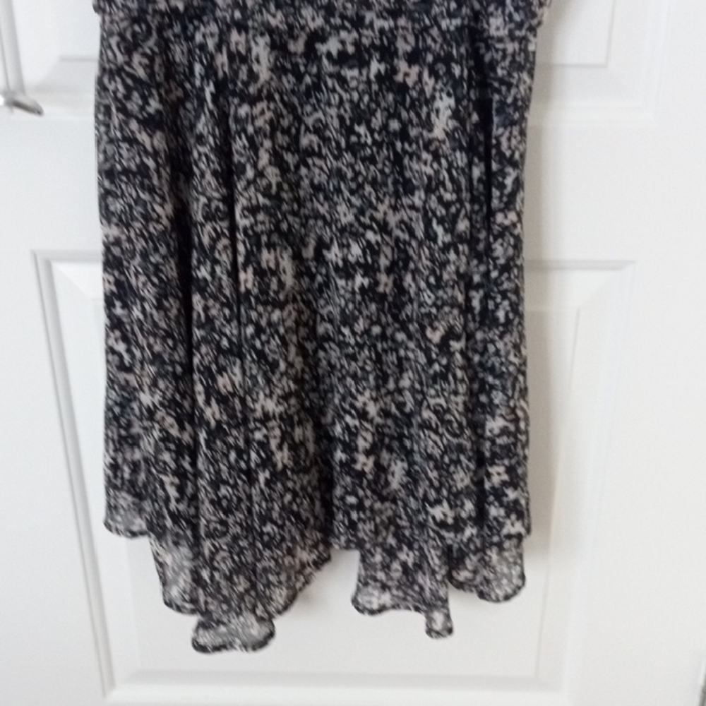 Elegant Black And Multi Color Midi Dress - Picture 9 of 15